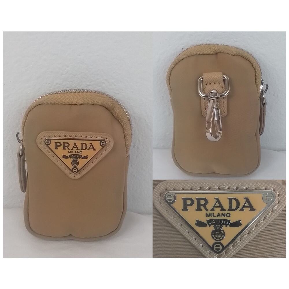 Prada Clip On Coin Purse Beige Silver Hardware #J2723